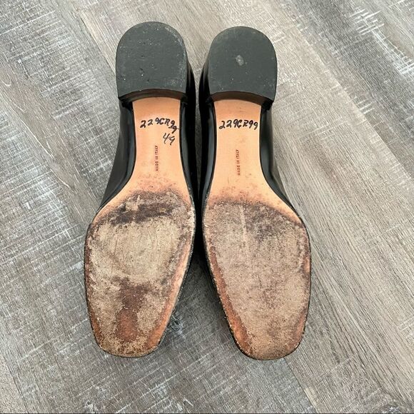 SALVATORE FERRAGAMO tuxedo bow flats. - Picture 7 of 7